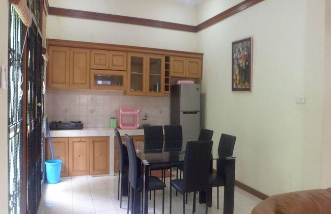 Villa Kota Bunga Dandelion - Photo 23