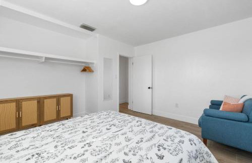 Nestled in North Port - Foto 13