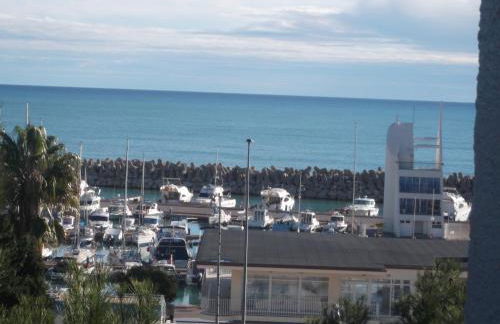 Apartamento con vistas al puerto deportivo Las Fuentes - Foto 5
