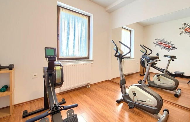 Villa Tara With a Beautiful Heated Pool - Photo 17