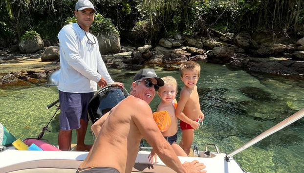 Profitez de la balade en bateau en famille