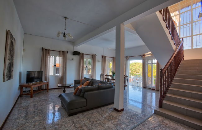 Hibiscus Villa - 5 Rooms - Photo 2