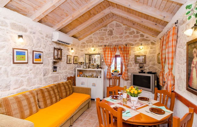 Holiday Home Kamenice - One Bedroom Holiday Home With Terrace - Foto 10