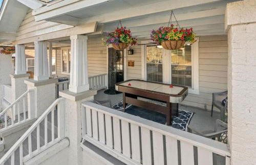 Bunkhouse -Unit A- Fire Pit-Grill-Groups-Patio-Games - Photo 2