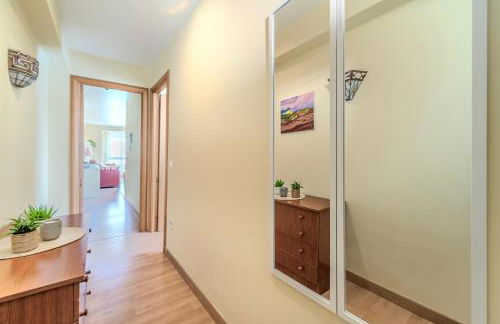 Amplio piso de 100m2 con 3 hab, wifi rápido, AC - Photo 28