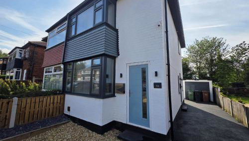 House - Sleeps 4 - Parking - Garden - City Centre - Foto 2