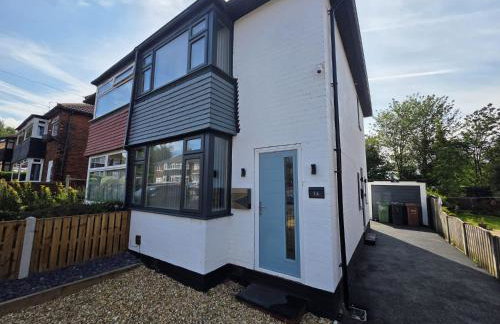 House - Sleeps 4 - Parking - Garden - City Centre - Foto 2