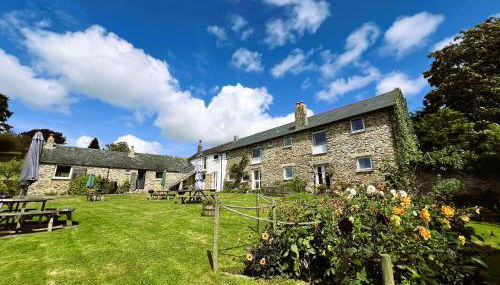 Malt-Barn Conversion, with access to Pool & Hot Tub-at Fox Valley Cottages - Foto 3