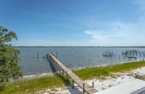 Romance of the Seas- Remodeled dock home on Bay - Foto 34