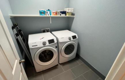 Family Friendly Contemporary House with Pool - Foto 28