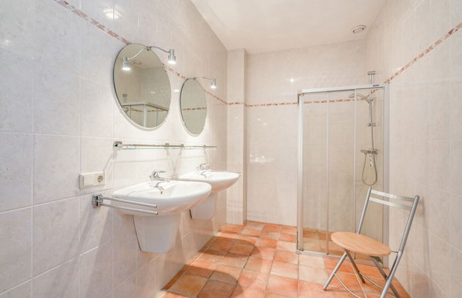 Farmhouse in Rheeze Near Forest and Meadows - Photo 22