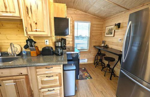 Yellowstone's Treasure Cabins - Foto 80