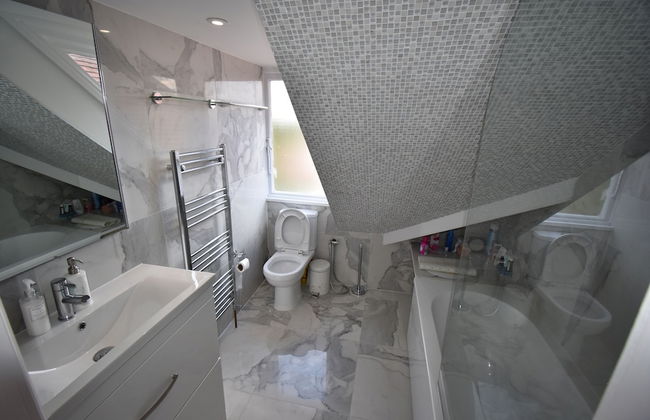 Immaculate 4-bed Apartment in Bournemouth & spa - Foto 12