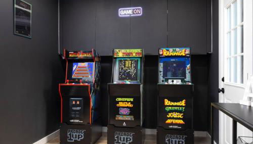 Lone Star Luxe - Heated Pool - Game room - Mini-Golf & Bar - Foto 3, Game Room