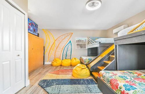 Lite Brite Beach Escape - Shine Brite, Relax Right! - Foto 29