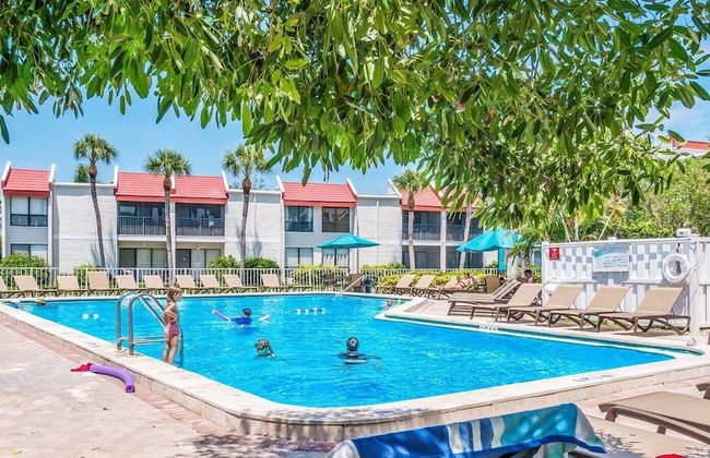 Runaway Bay 212 1 Bedroom Condo by RedAwning - Foto 1