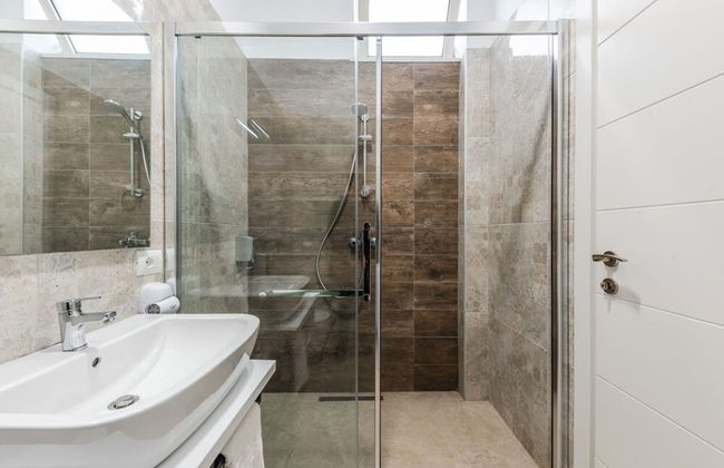 Modern Studio by the Beach - Orkidea - Foto 23