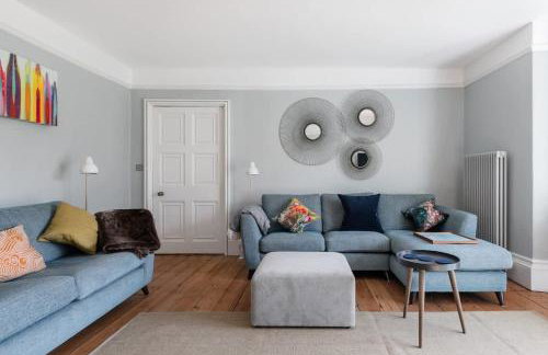 Grade II Listed 17th-Century Rectory in Cornwall - Photo 8