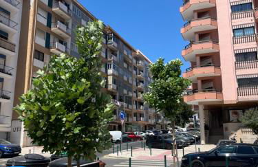 Modern 2BR Apartment with City Views I Near Lisbon by LivinInLisboa - Foto 9