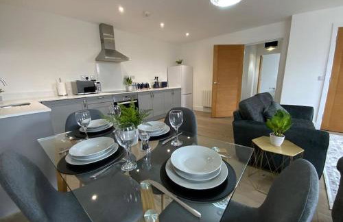 Modern 1 bedroom serviced apartment with garden - Foto 1