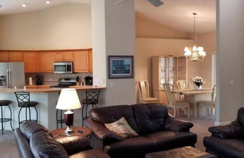 Black Diamond Beauty with Concierge Service - Photo 14