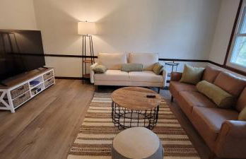 100 Acre Red Brick Ranch Hocking Hills Cabin Hot Tub 12 - Foto 7