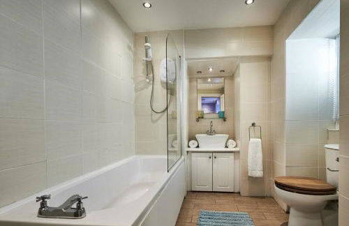 Stuc an t Sagairt Cottage , Loch Lomond - Foto 6