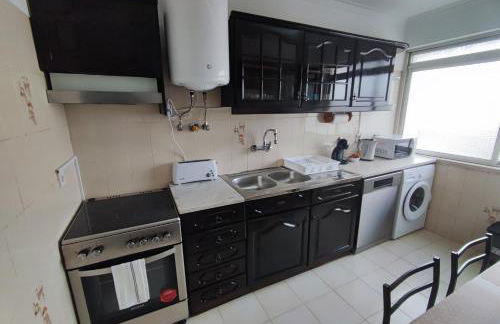 Lisbon spacious T2 in Damaia, Lisbon - Foto 2