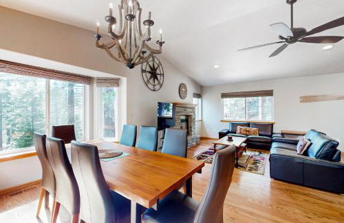 Sunlit Forest Haven - Foto 13