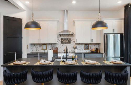 Rooftop Deck Hot Tub Fire pit Sleeps 10 - Foto 22