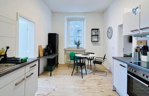 BEGE APARTMENTS DeskSide - Photo 46