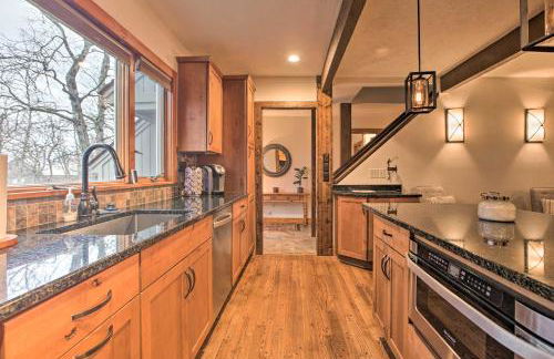 Mountaintop Wintergreen Resort Home with Deck, Views - Foto 17