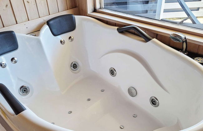 8 Person Holiday Home in Nexo-by Traum - Photo 4