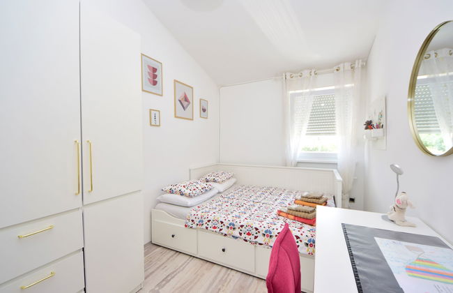 Queen Ahn with heated pool - Foto 32