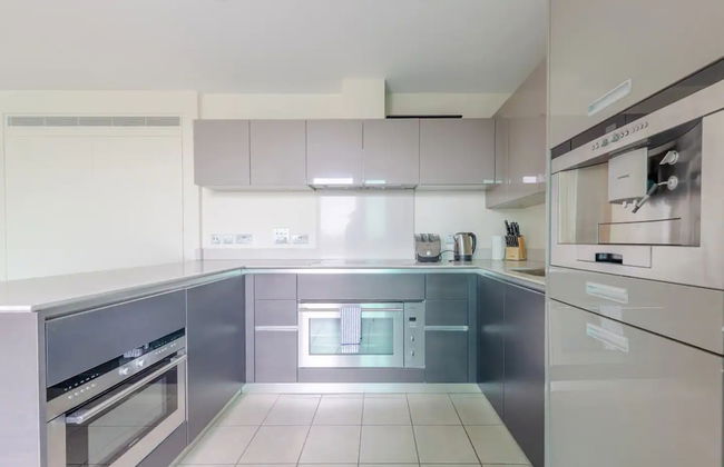 Gorgeous 3 Bedroom Flat in Vauxhall With City Views - Foto 17