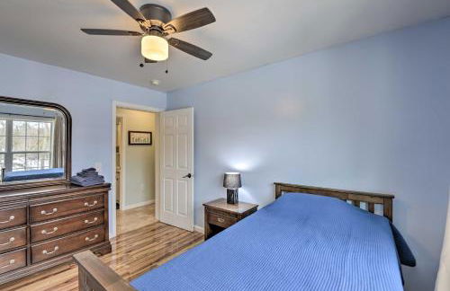 Idyllic Washington Retreat with Fire Pit and Yard - Foto 24