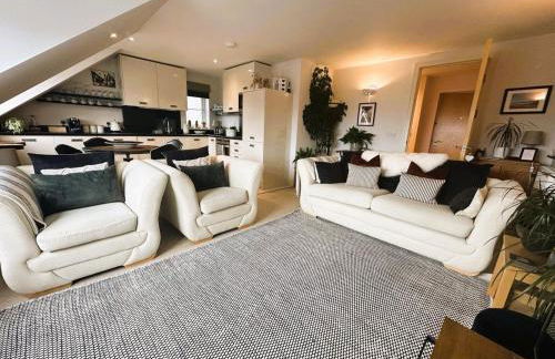 Footprints-comfortable and modern one bedroom Apartment - walking distance to the pretty harbour - Photo 7