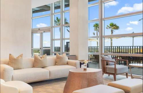 2BR 2BA Luxury Condo Beachfront at Wellness Resort Amrit - Foto 12