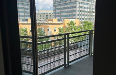 Beautiful Arlington Apartment with Pool & Parking! - Foto 32