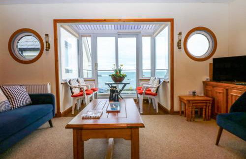 Min Y Traeth - Photo 4