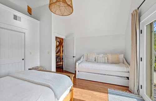 Bear Ranch by Juniper Holiday + Home - Photo 53