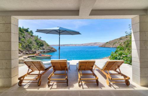 House Silence - Photo 41