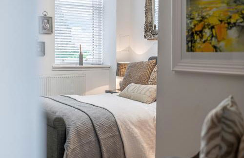 Caledonia House- Luxurious Sea View House Near Edinburgh by Urban Haggis Stays - Foto 27