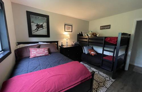 Mountain Condo with Modern Cabin Style - Foto 9