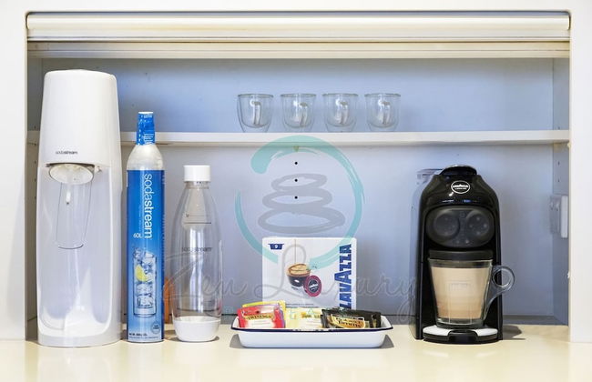 Zen Arkaba 3BR Luxury Waterfront Apt Pool BBQ - Foto 6