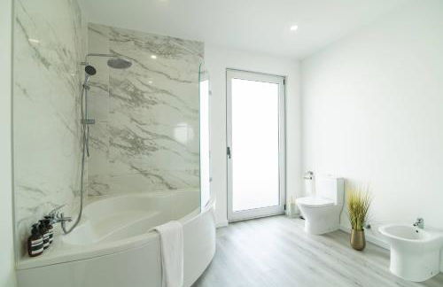 Seaview Villa with Heated Private Pool - Photo 7