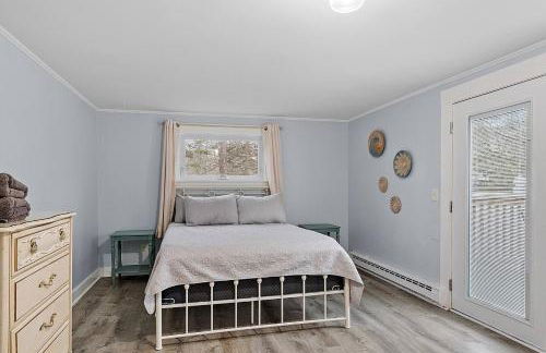 Kennebunk/Kennebunkport Beach House w/Pool! - Photo 41