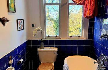 Victorian Apartment with Sea Views - Photo 19
