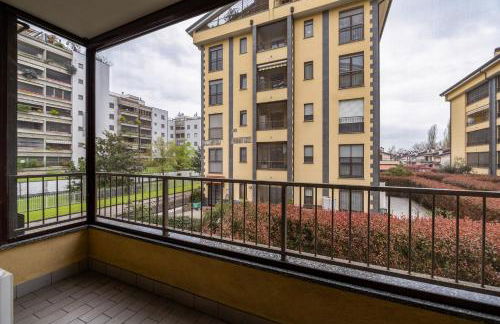 Forum Assago 5 min - APT with Double Terrace - Photo 4