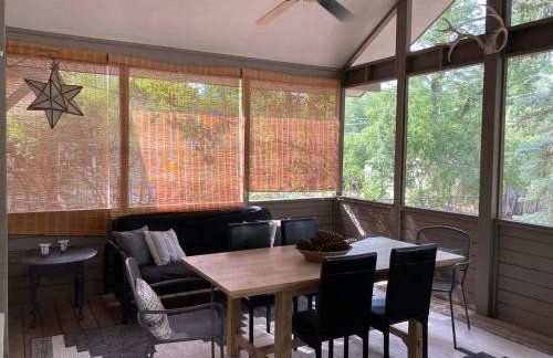 Amenities Galore Sweet Lil Bungalow in Sheridan - Foto 1